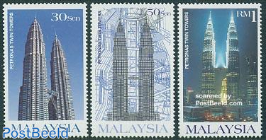 Petronas twin towers 3v